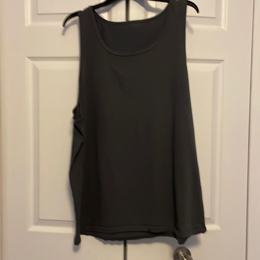 Mens dark gray & black tank top with flag on back. Round neck